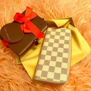 Clemence D azur rose Bal